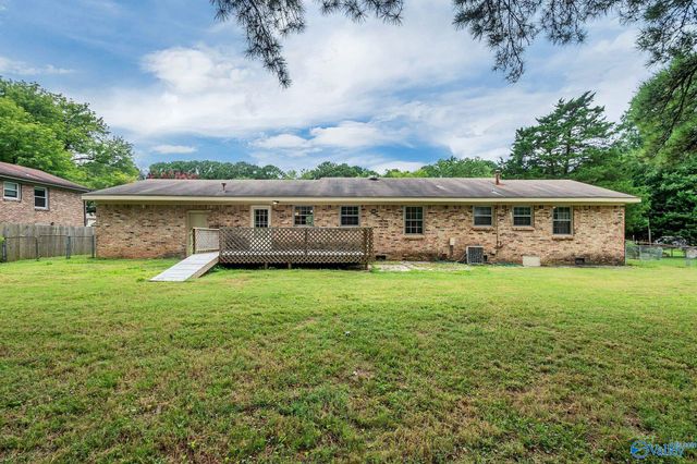 312 Forrest Park Court NW, Huntsville, AL 35806