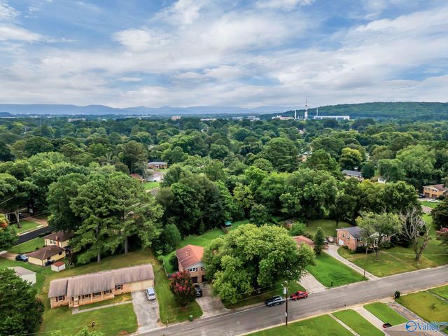 312 Forrest Park Court NW, Huntsville, AL 35806