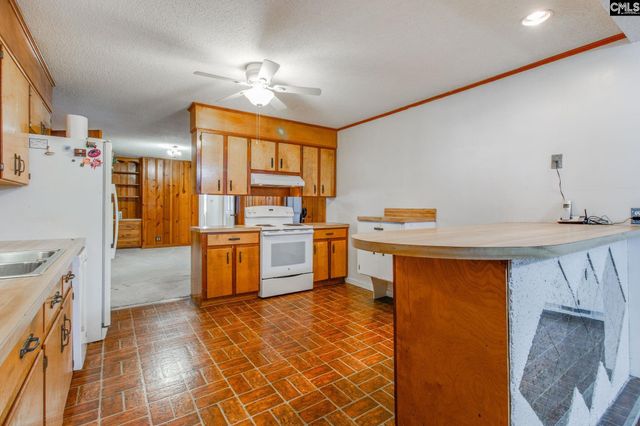 819 Pond Drive, West Columbia, SC 29170