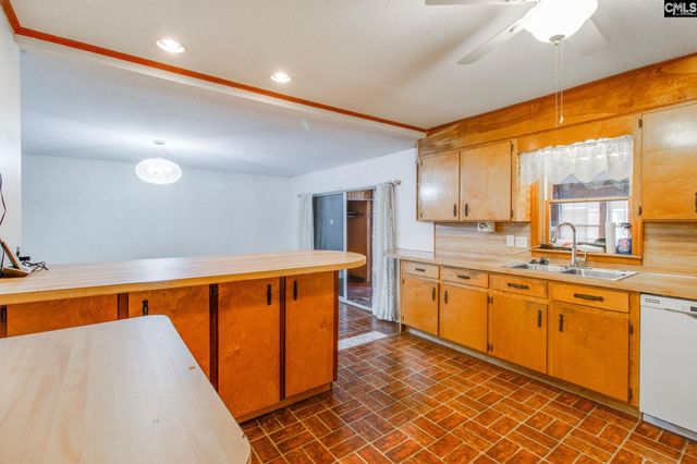 819 Pond Drive, West Columbia, SC 29170