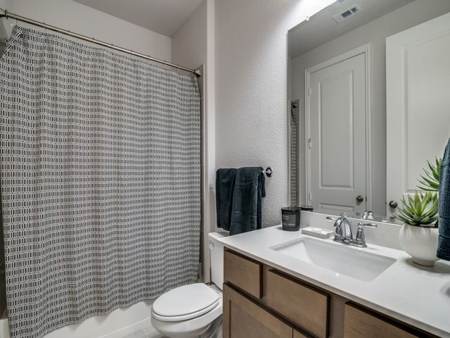 523 Twilight Drive, Sunnyvale, TX 75182