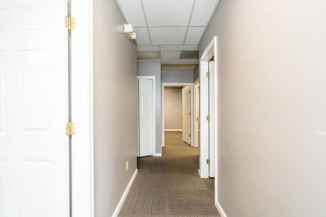 1600 N Coalter St Ste 6, Staunton, VA 24401