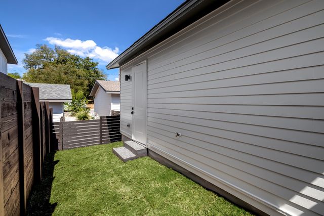 1410 Perez ST 1, Austin, TX 78721