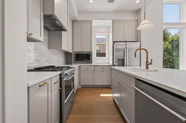 1410 Perez ST 1, Austin, TX 78721