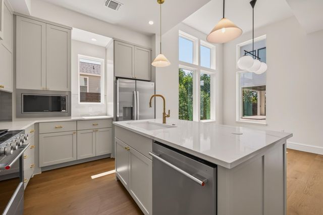 1410 Perez ST 1, Austin, TX 78721