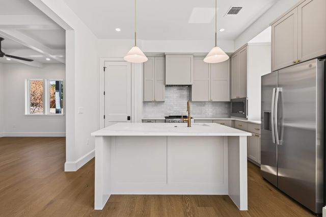 1410 Perez ST 1, Austin, TX 78721