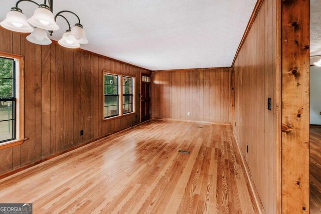 621 Elberton Road, Lexington, GA 30648