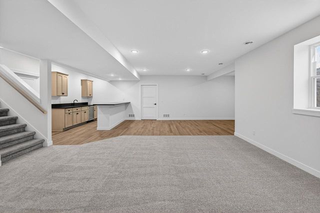 7711 Stonecrop Way, Deforest, WI 53532