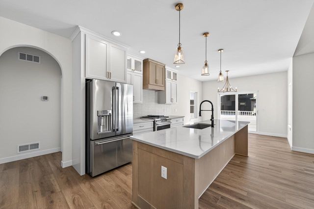 7711 Stonecrop Way, Deforest, WI 53532