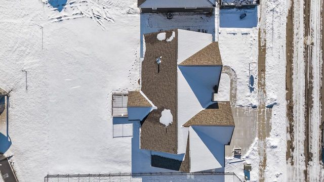 7711 Stonecrop Way, Deforest, WI 53532