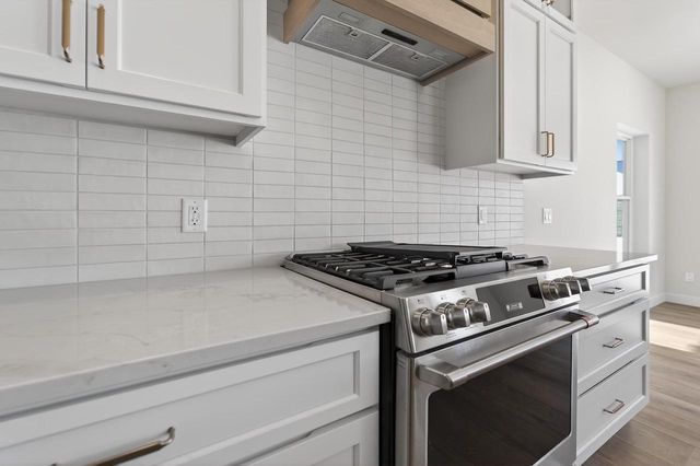 7711 Stonecrop Way, Deforest, WI 53532