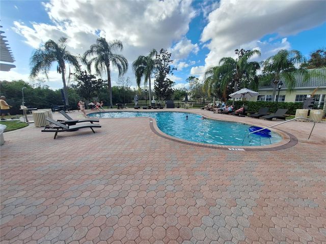 5140 NORTHRIDGE ROAD 102, Sarasota, FL 34238