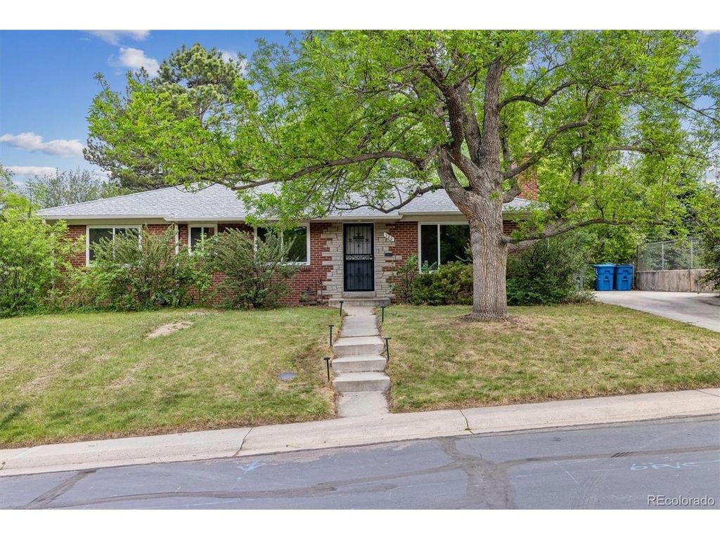 180 Estes St, Lakewood, CO 80226