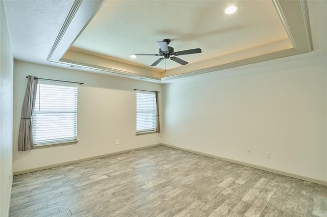 13613 Vail Drive, Montgomery, TX 77356