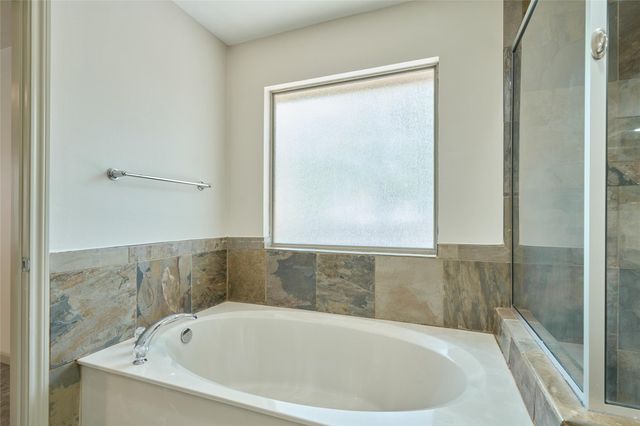 13613 Vail Drive, Montgomery, TX 77356