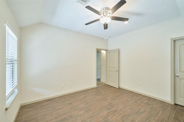 13613 Vail Drive, Montgomery, TX 77356