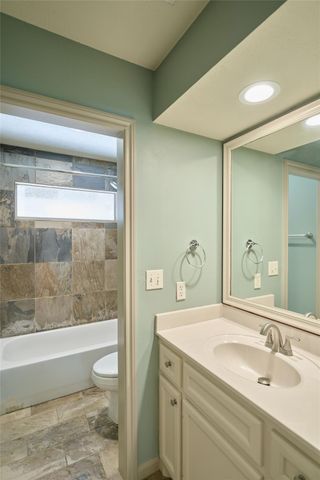 13613 Vail Drive, Montgomery, TX 77356