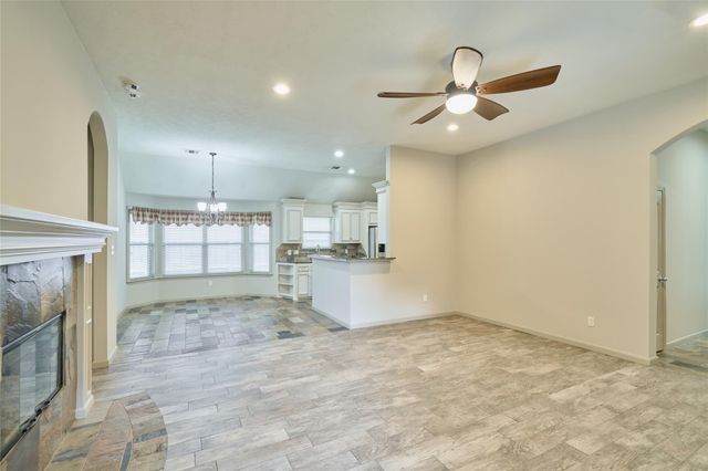 13613 Vail Drive, Montgomery, TX 77356