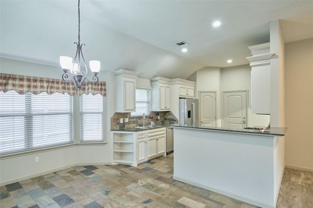 13613 Vail Drive, Montgomery, TX 77356