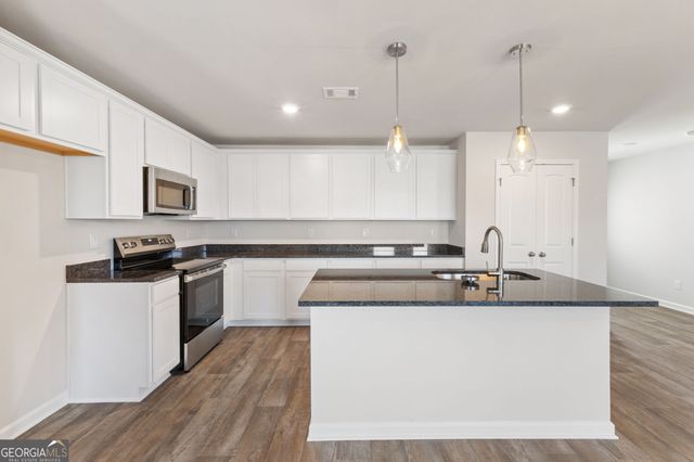 723 Lipizzan Trace, Hogansville, GA 30230
