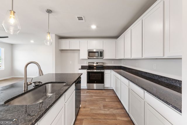 723 Lipizzan Trace, Hogansville, GA 30230