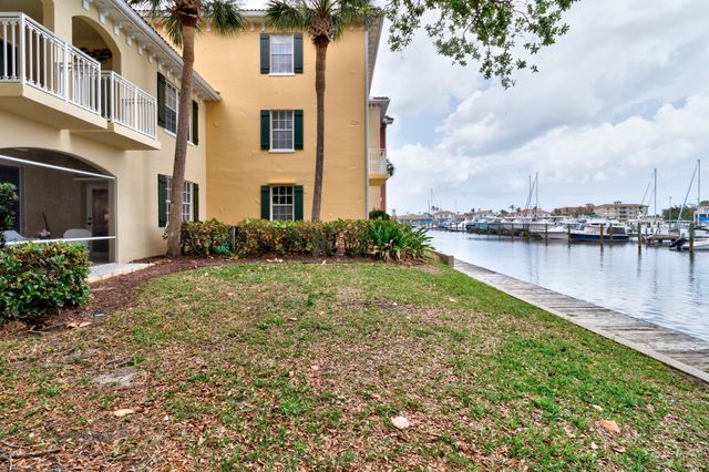 5520 N Harbor Village Drive 105, Vero Beach, FL 32967