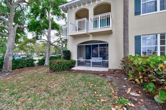 5520 N Harbor Village Drive 105, Vero Beach, FL 32967