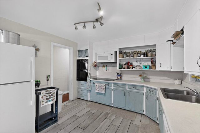 821 WHITING Road SW, Albuquerque, NM 87105