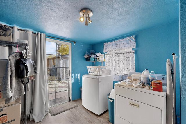 821 WHITING Road SW, Albuquerque, NM 87105