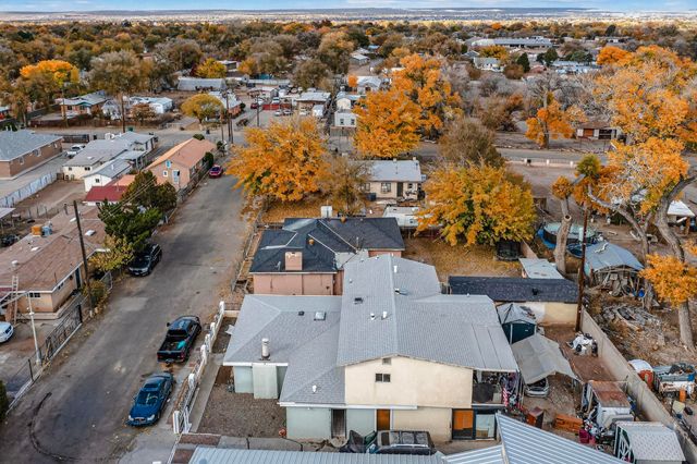 821 WHITING Road SW, Albuquerque, NM 87105