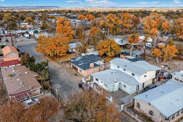 821 WHITING Road SW, Albuquerque, NM 87105