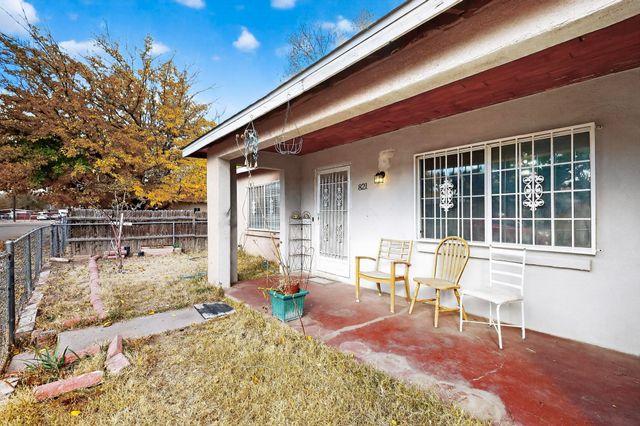821 WHITING Road SW, Albuquerque, NM 87105