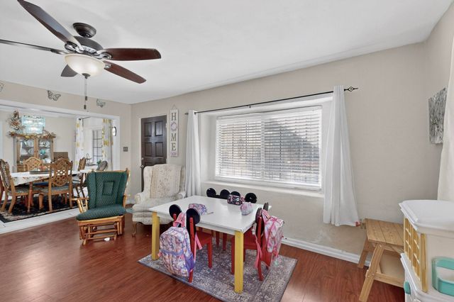 821 WHITING Road SW, Albuquerque, NM 87105