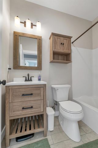 7 Lyndsay Lane, Tuftonboro, NH 03816