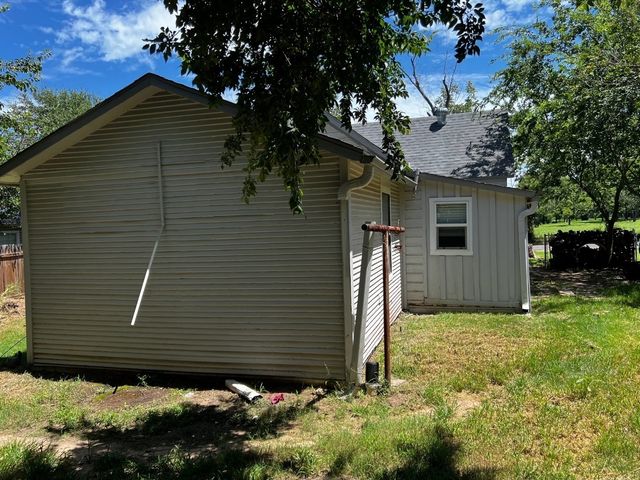1075 W Pecan Street, Stephenville, TX 76401
