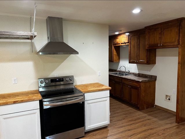 1075 W Pecan Street, Stephenville, TX 76401