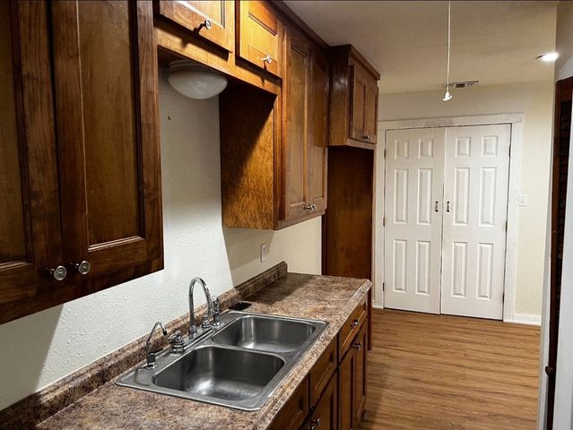 1075 W Pecan Street, Stephenville, TX 76401