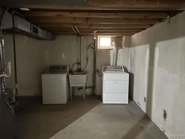 409 Fox Hills Drive, Bloomfield Hills, MI 48304