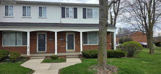 409 Fox Hills Drive, Bloomfield Hills, MI 48304
