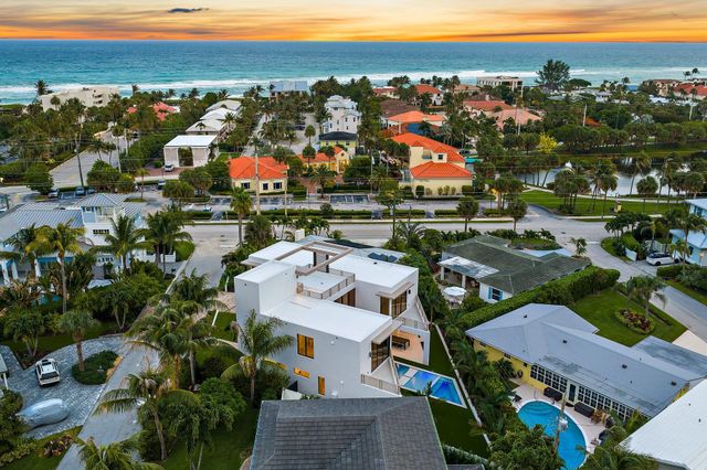 390 Jupiter Lane, Juno Beach, FL 33408