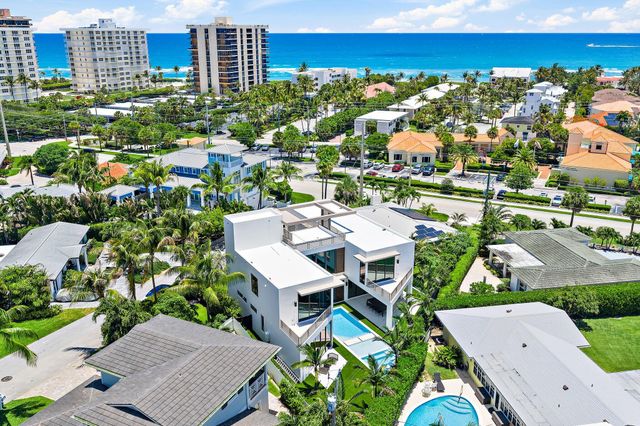 390 Jupiter Lane, Juno Beach, FL 33408