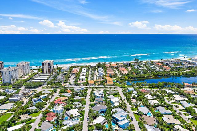 390 Jupiter Lane, Juno Beach, FL 33408