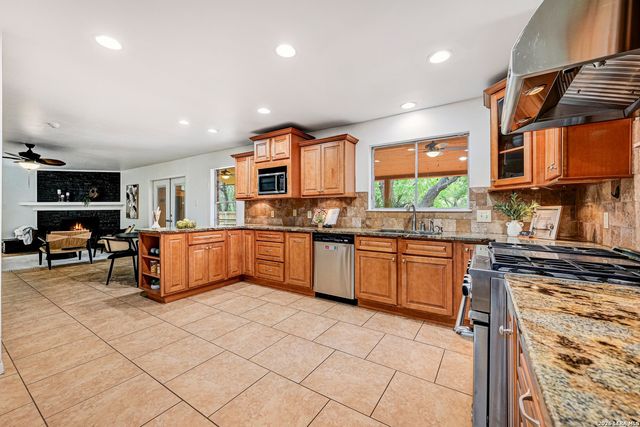 155 William Classen, San Antonio, TX 78232