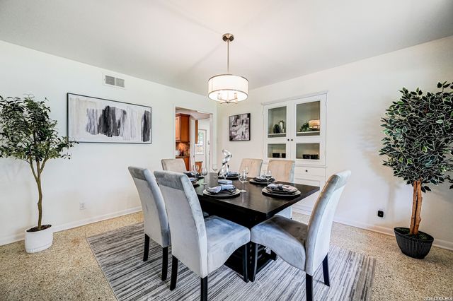 155 William Classen, San Antonio, TX 78232