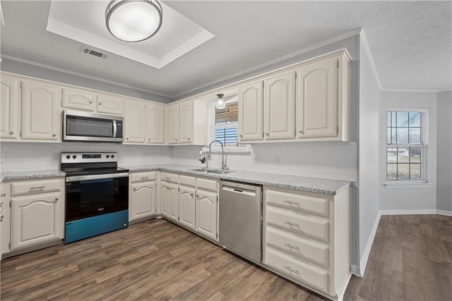 216 Timber View Drive, Waco, TX 76705