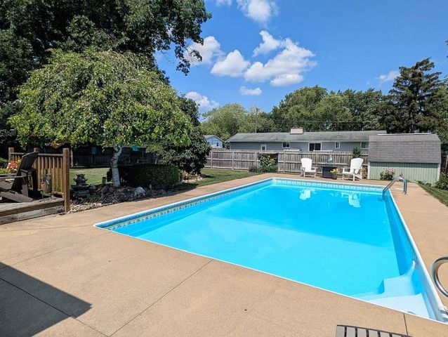 2925 Chrysler Drive, Bay City, MI 48706