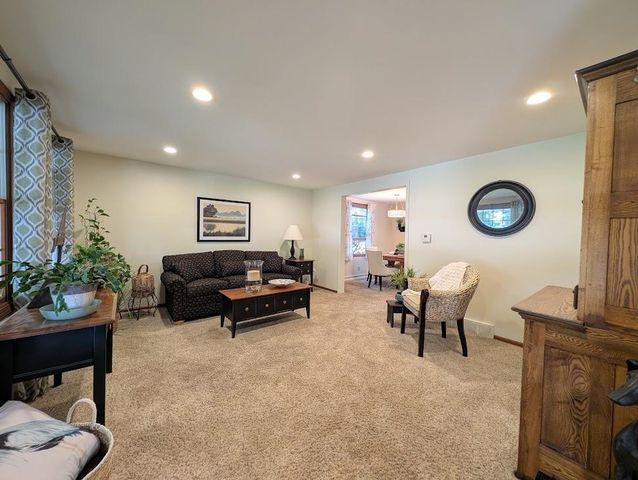 2925 Chrysler Drive, Bay City, MI 48706