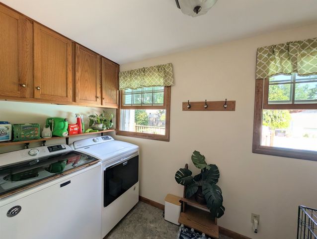 2925 Chrysler Drive, Bay City, MI 48706
