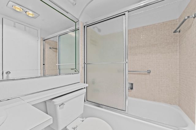 411 DURHAM N, Deerfield Beach, FL 33442