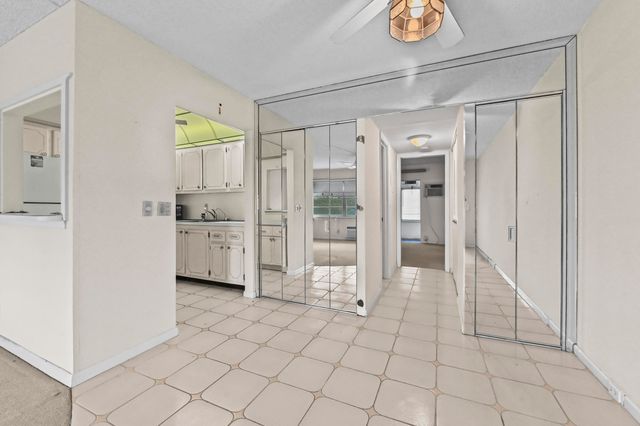 411 DURHAM N, Deerfield Beach, FL 33442
